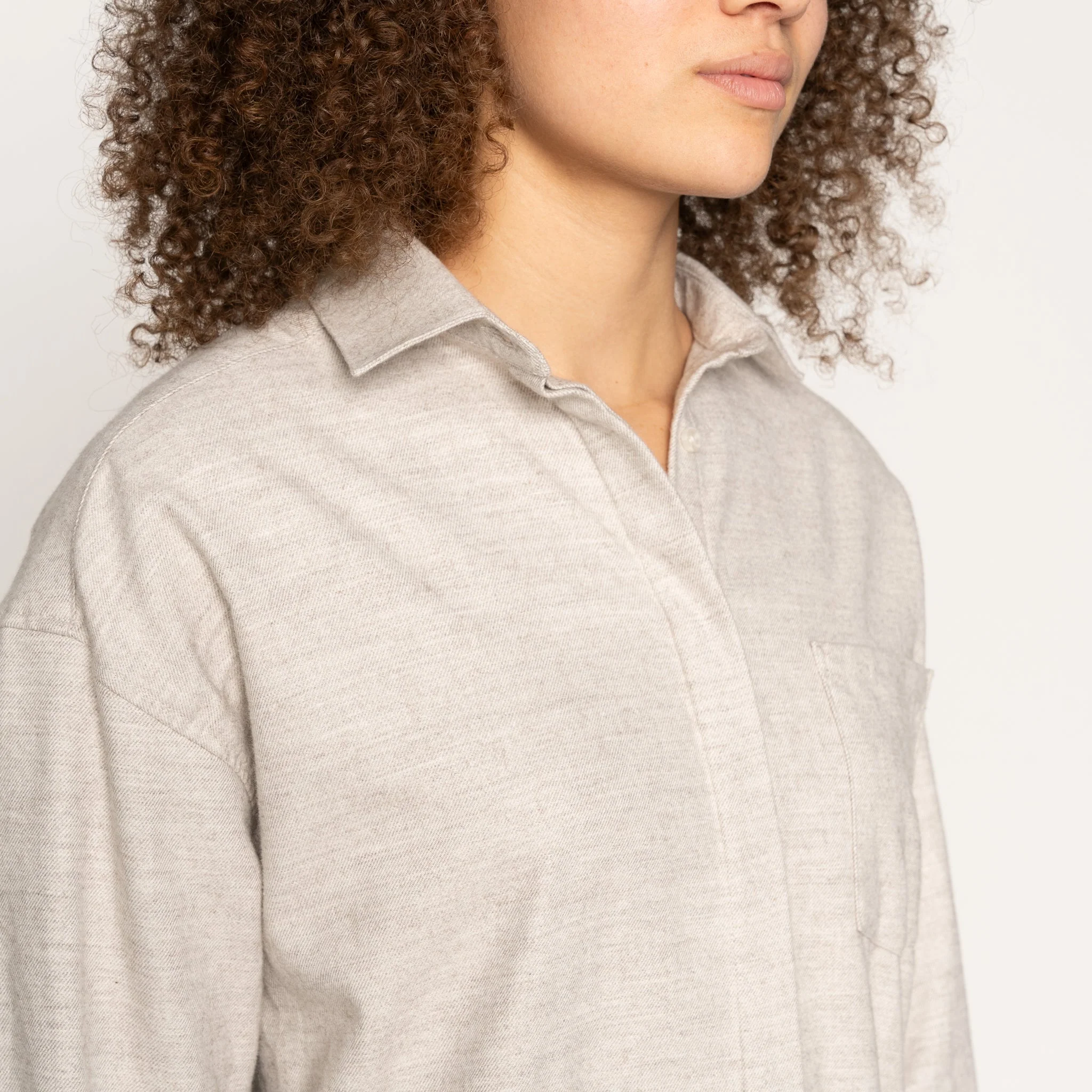Roomy Shirt - Yak Fiber Brushed Flannel - Whisper Grey - Image 4